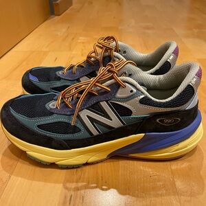 New Balance 990V6